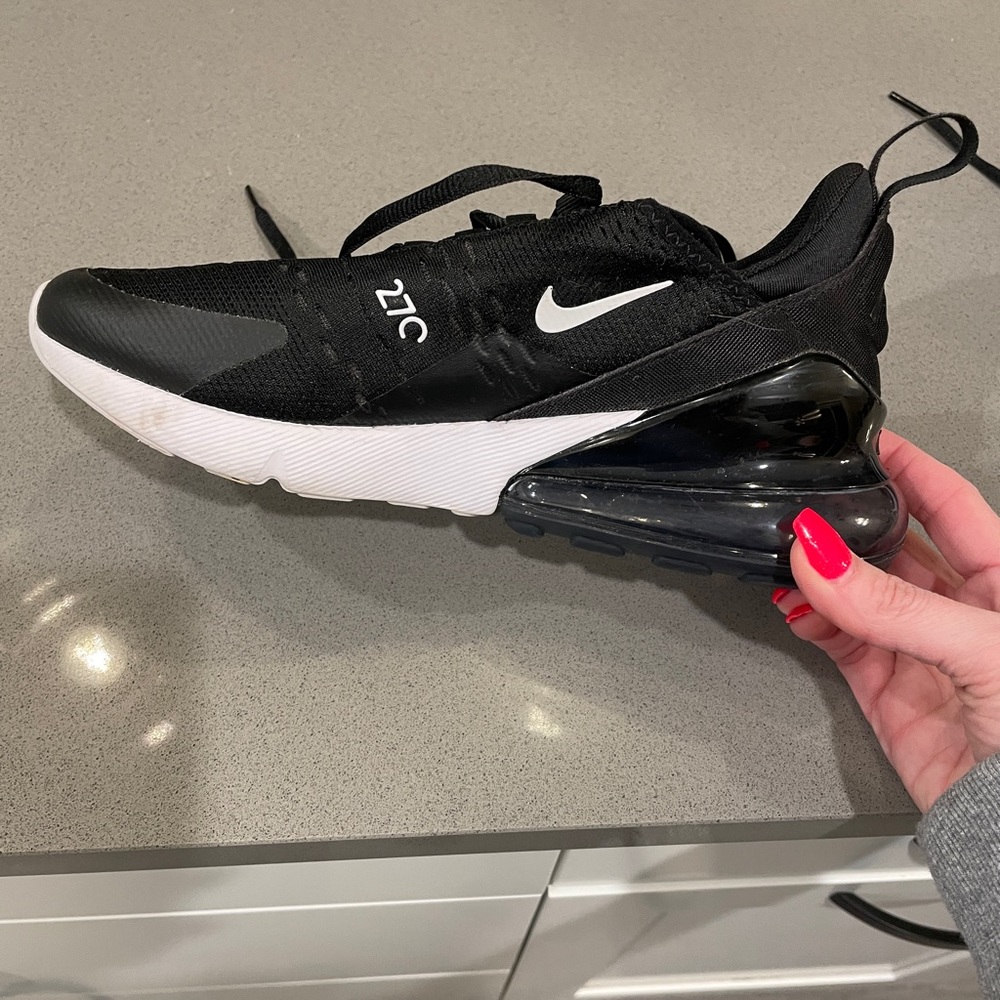 Nike 270c barely worn, size 7.5